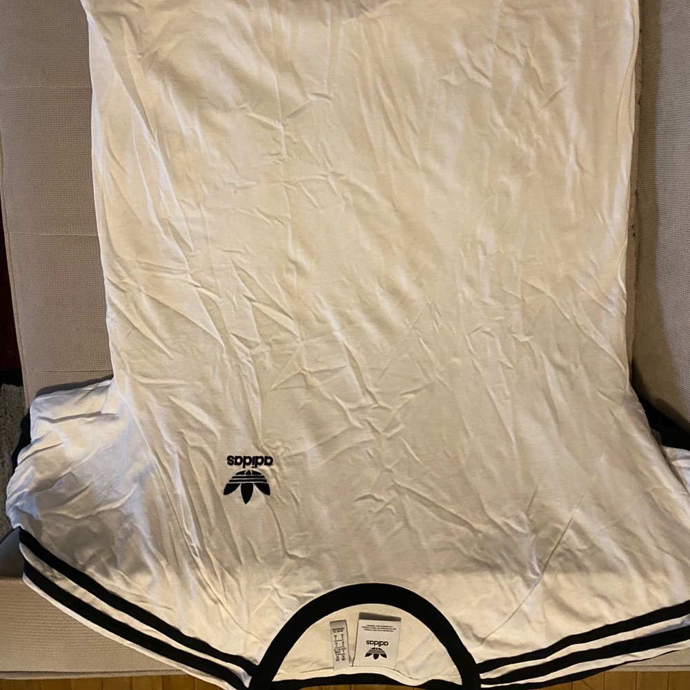 Adidas T